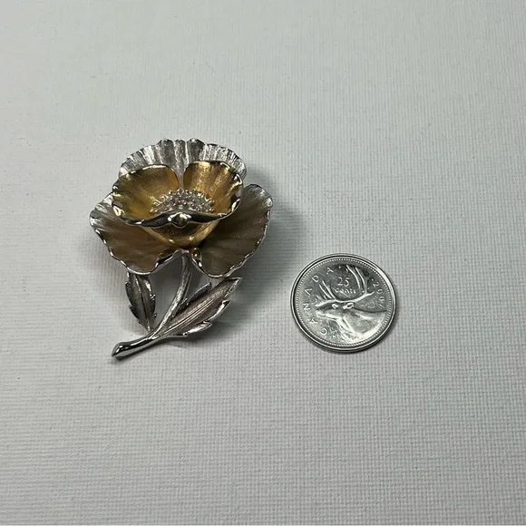 Vintage Silver and Gold Tone Flower Brooch - Picture 6 of 6